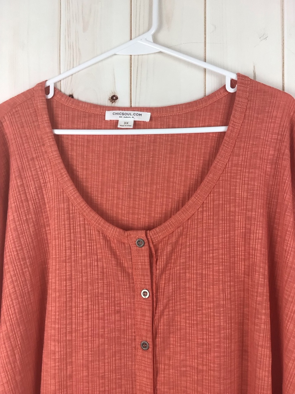 Chic Soul Burnt Orange Button-Down Scoop Neck Button Tie Front Top size 3X - Picture 3 of 7